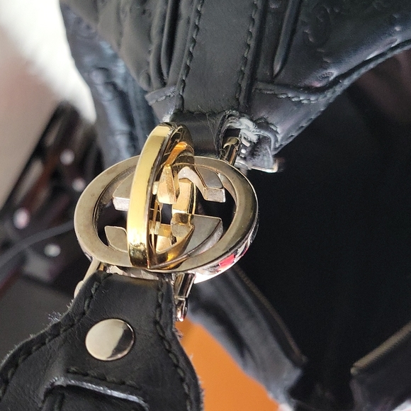 Authentic Gucci Double G handbag. Embossed leather - Picture 5 of 7